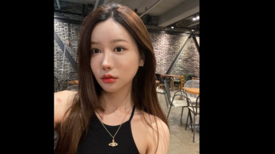 여자보다 예쁜 eemiim 이민 [★완트시점★] 56V+266P [레드걸 한국야동,최신야동,무료야동]